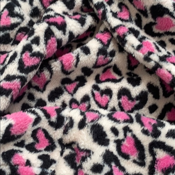 Victoria’s Secret Robe - Picture 5 of 5